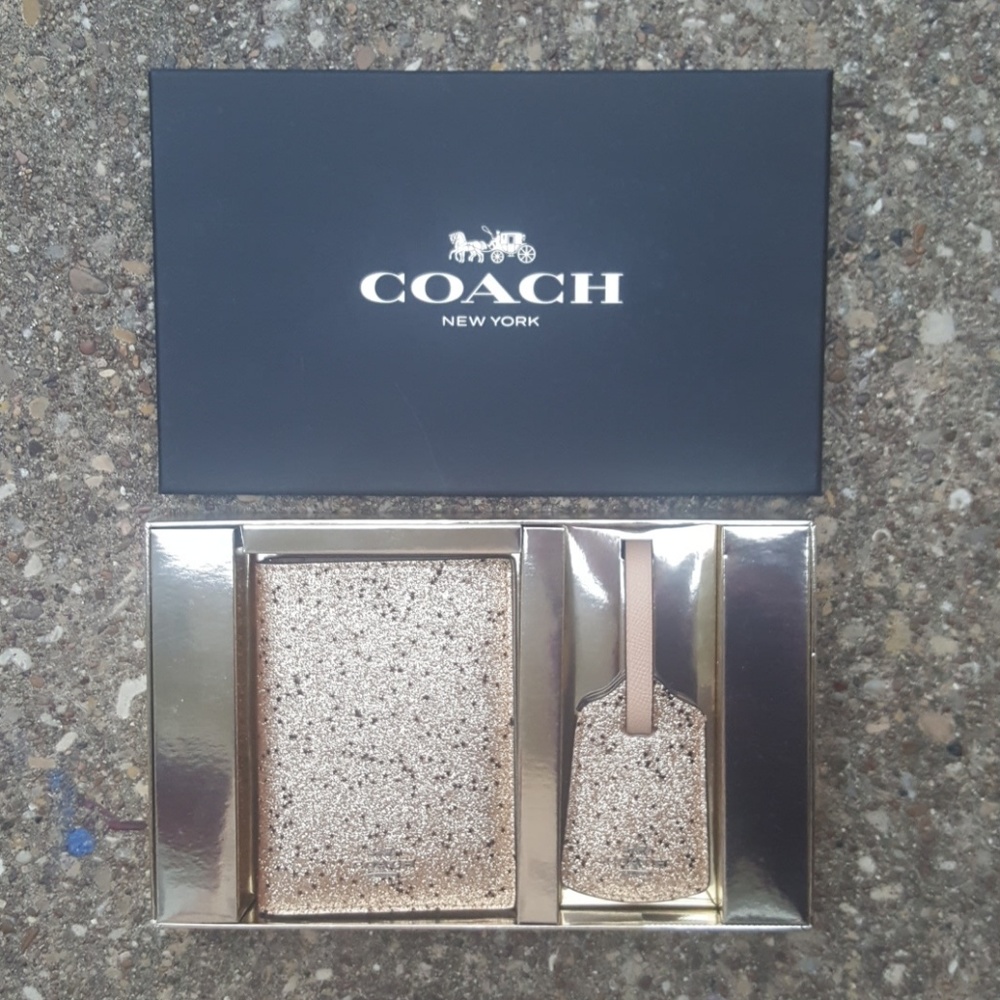 Coach Star Glitter Gold Passport Luggage Tag Gift